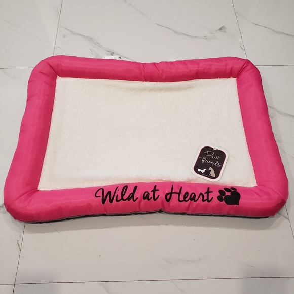 💞SOLD💞Paw Friends Pet Bed - Picture 6 of 7